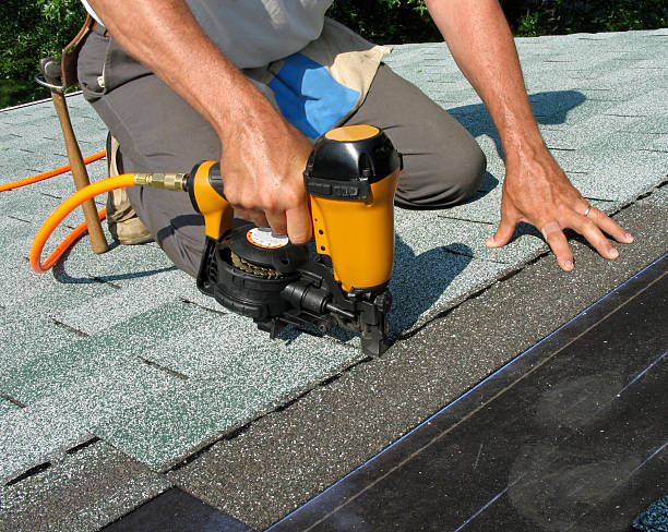 Best Residential Roofing Contractor  in Almont, MI